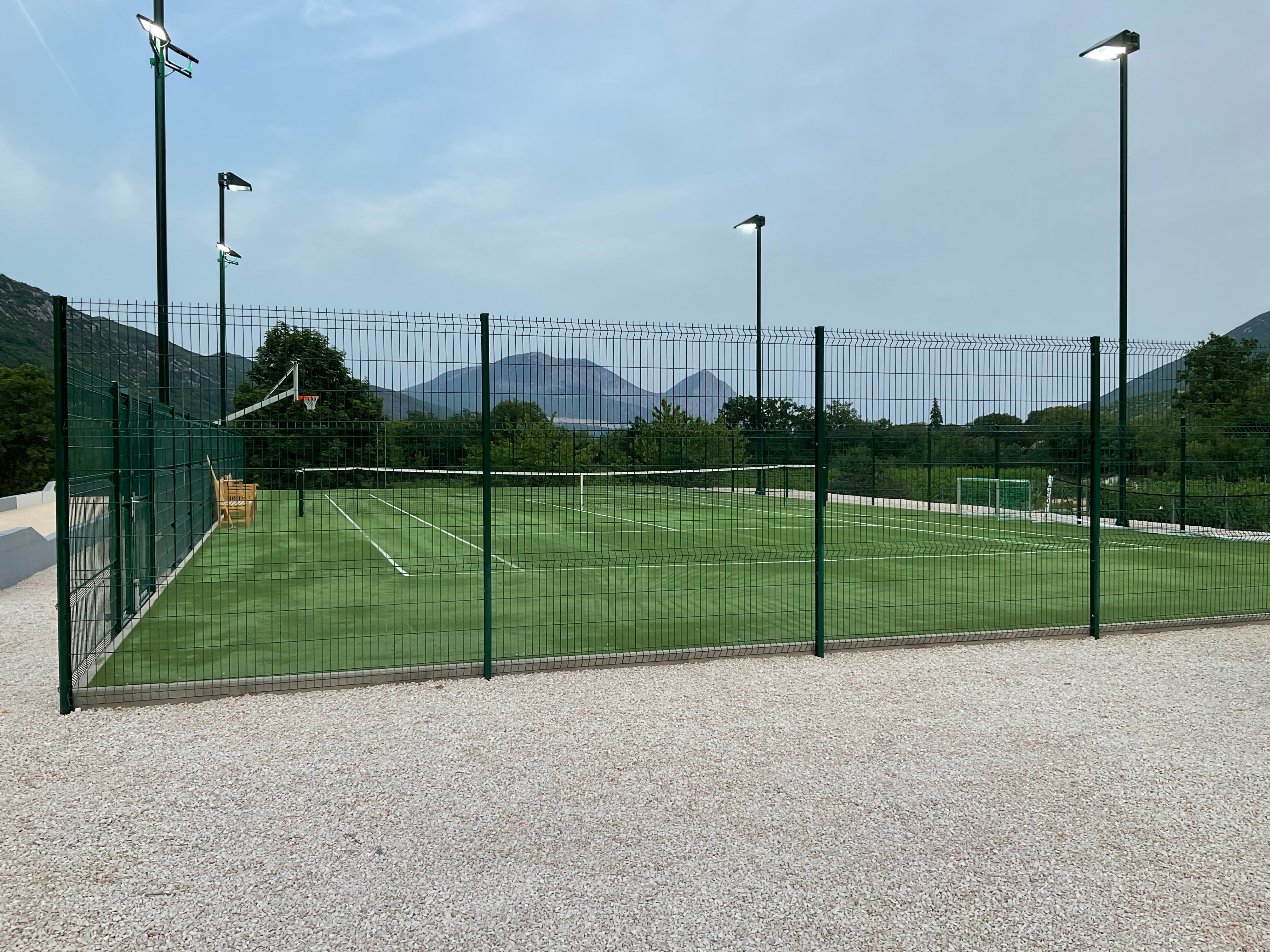 RuKortXGrass teniski teren od umjetne trave