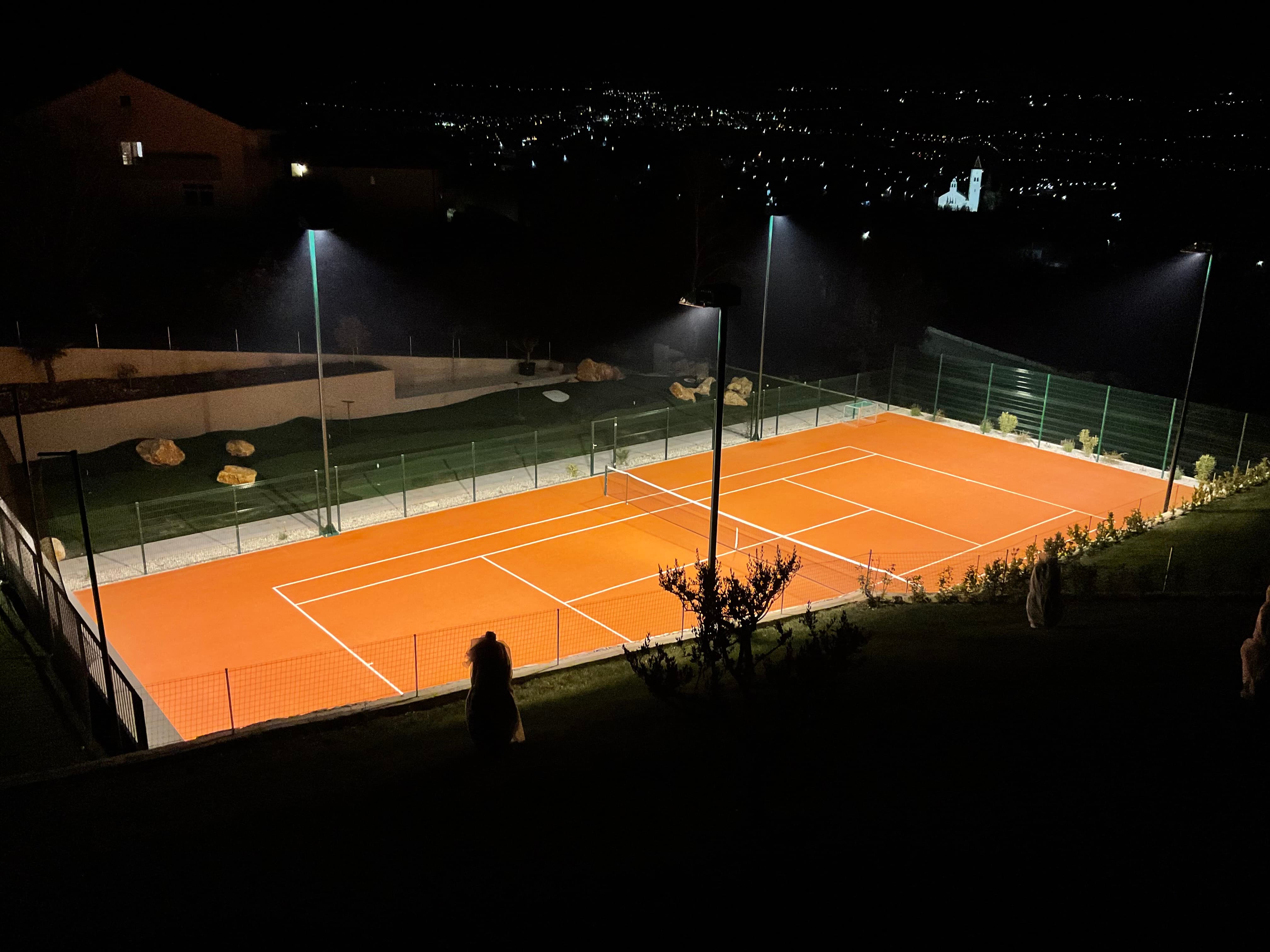 RuKortXClay teniski teren od umjetne trave u Arja Resort