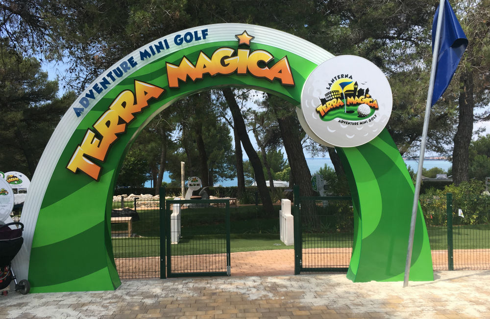 Adventure Mini Golf Lanterna