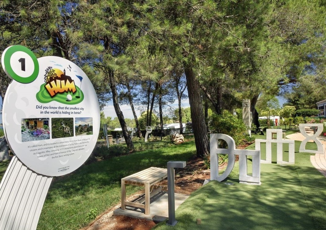 Adventure Mini Golf Terra Magica Lanterna