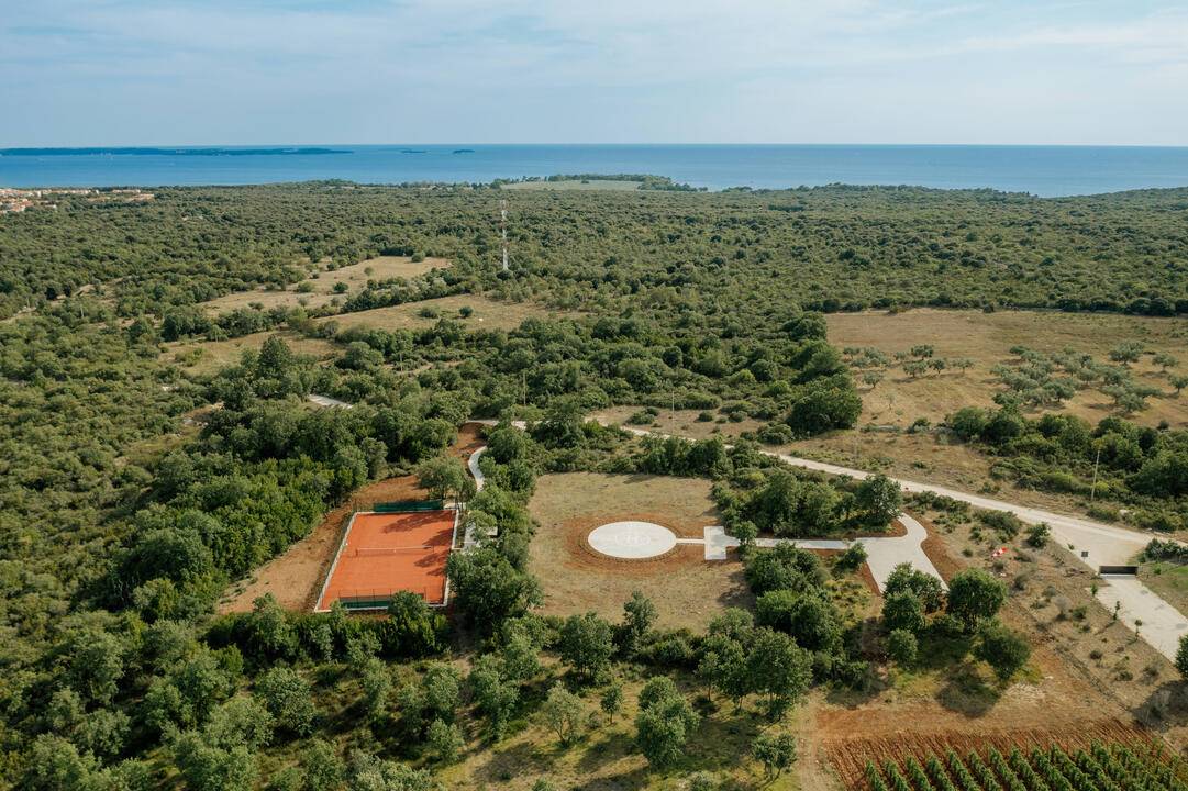 Meneghetti RuKortXClay teniski teren od umjetne trave